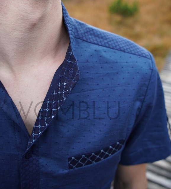 INDIGO_2  | Kurzarm-Herrenhemd in jeansblau - Blaudruck an Paspeltasche, Kragen und Knopfleiste